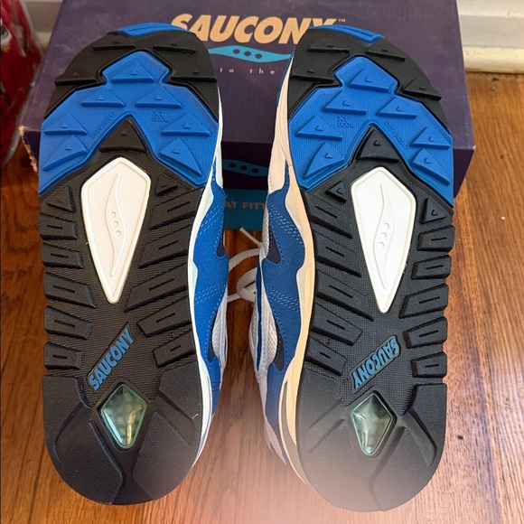 Saucony Women Sneakers - Blue and White - Picture 5 of 5